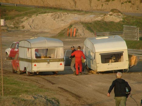 Robert og campingvognen